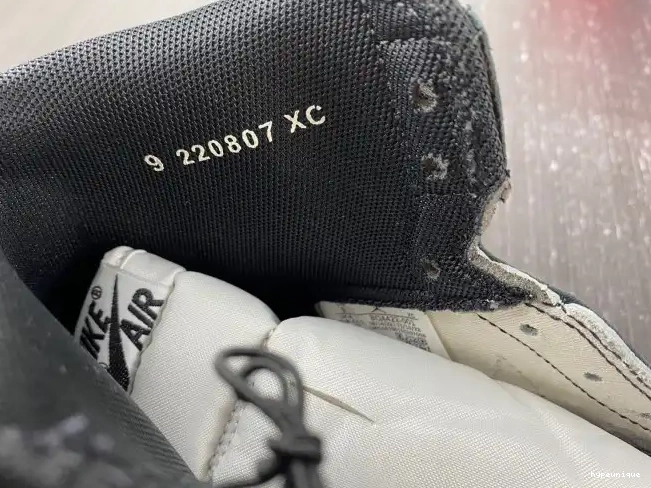 HYPE Jordan White High BQ4422-001 (2023) Retro 1 85 Black 0405